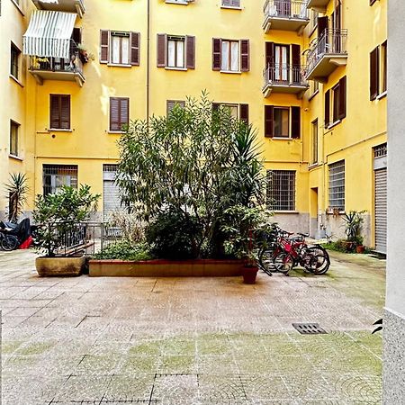 Lily Pads -Elegant Apartment- In The City Center Milan Exterior photo