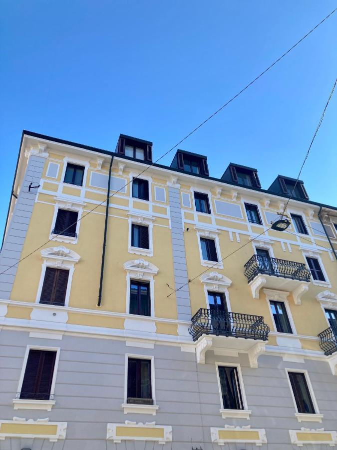 Lily Pads -Elegant Apartment- In The City Center Milan Exterior photo